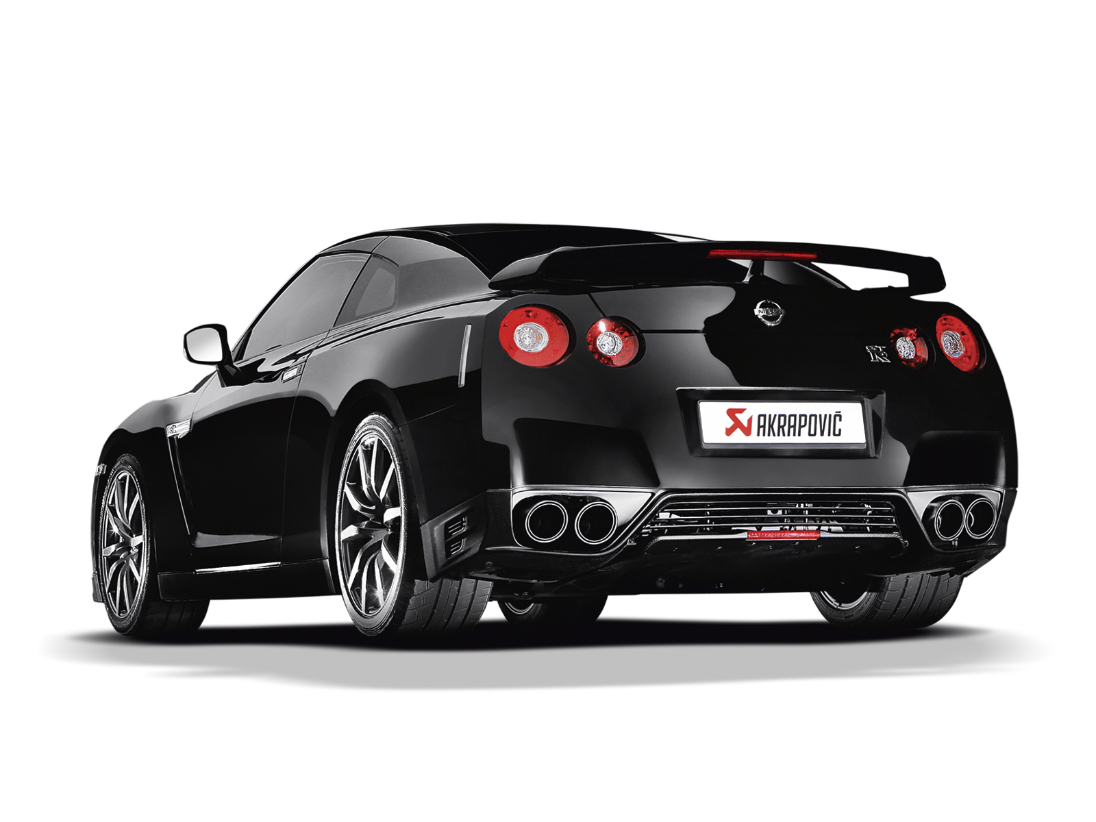 Akrapovic Nissan GT-R Slip-On Line (Titanium) w/ Carbon Tips