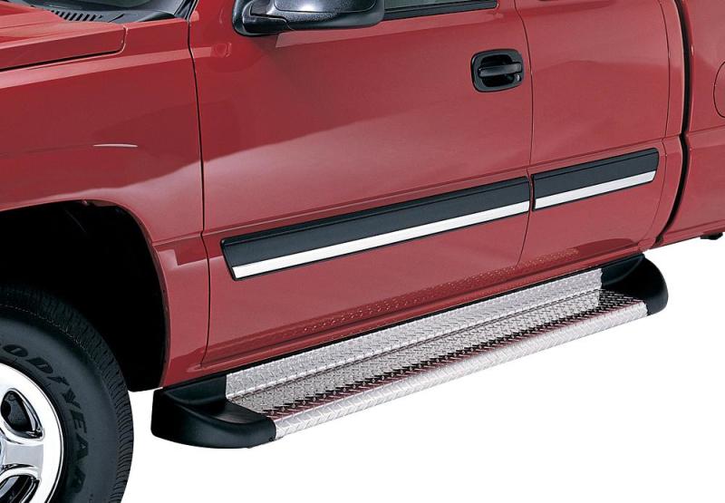 Lund 96-14 GMC Yukon (80in w/o Fender Flares) TrailRunner Diamond Multi-Fit Running Boards - Brite