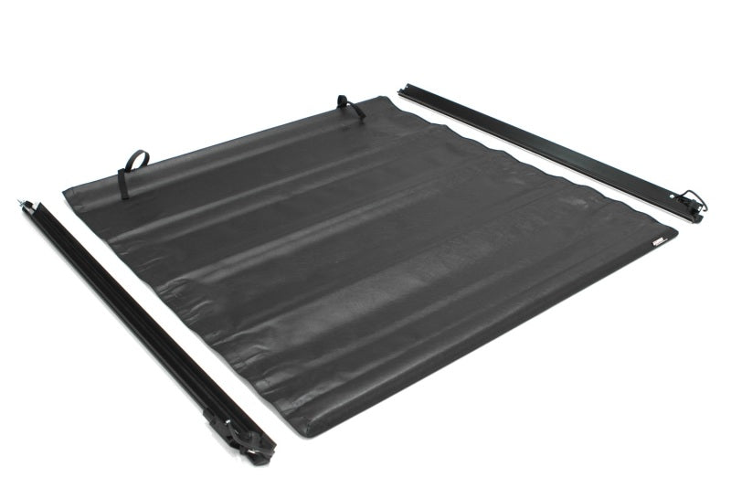 Lund 16-17 Nissan Titan (5.5ft. Bed w/Titan Box) Genesis Seal & Peel Tonneau Cover - Black