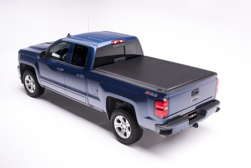 Truxedo 16-20 Nissan Titan 5ft 6in Edge Bed Cover