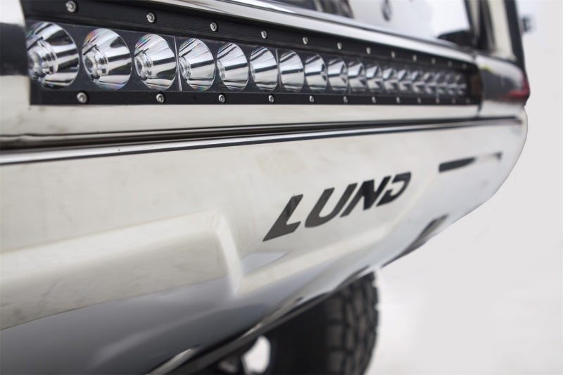 Lund 16-17 Nissan Titan XD Bull Bar w/Led Light Bar - Polished