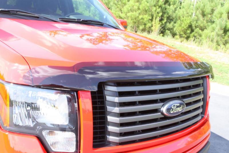 Lund 16-17 Nissan Titan XD Interceptor Hood Shield - Smoke