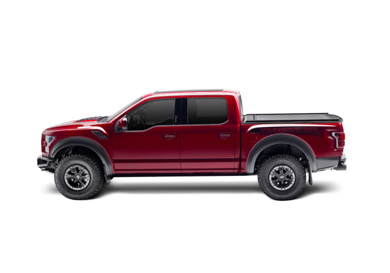 Retrax 04-18 Titan Crew Cab 4-doors(w/ or w/o Utilitrack) RetraxONE XR