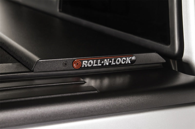 Roll-N-Lock 05-17 Nissan Frontier Crew Cab SB 58 1/2in M-Series Retractable Tonneau Cover